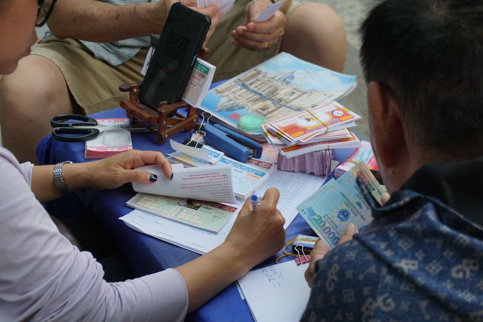 Mega-Sena Mega-Sena lottery balls draw Brazil